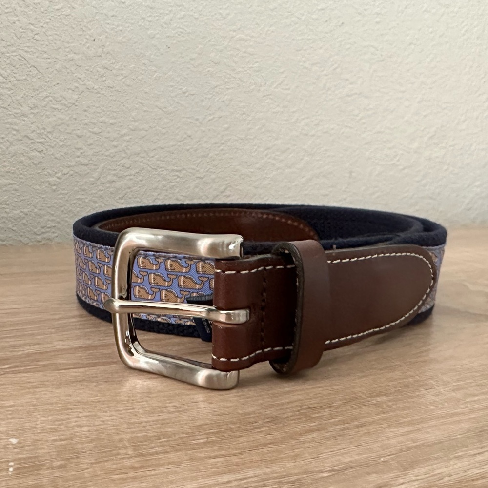 Vineyard vines belt